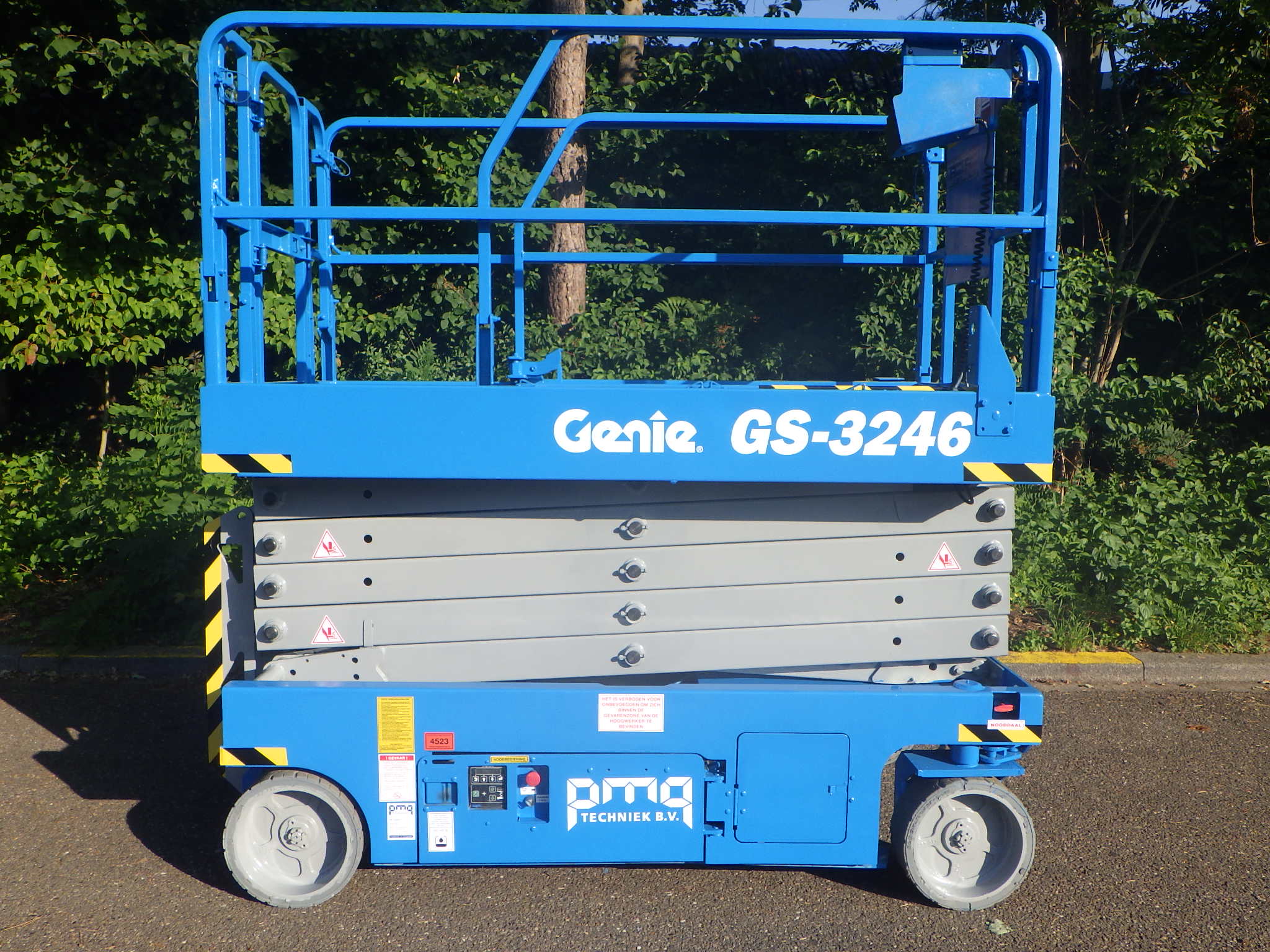 Genie GS-3246 